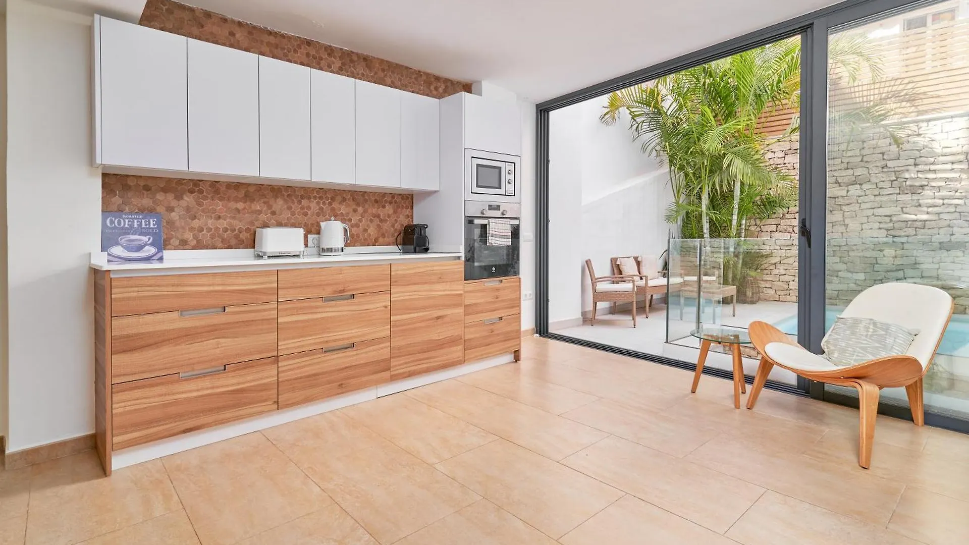Luxury Apartment In Nerja Spain