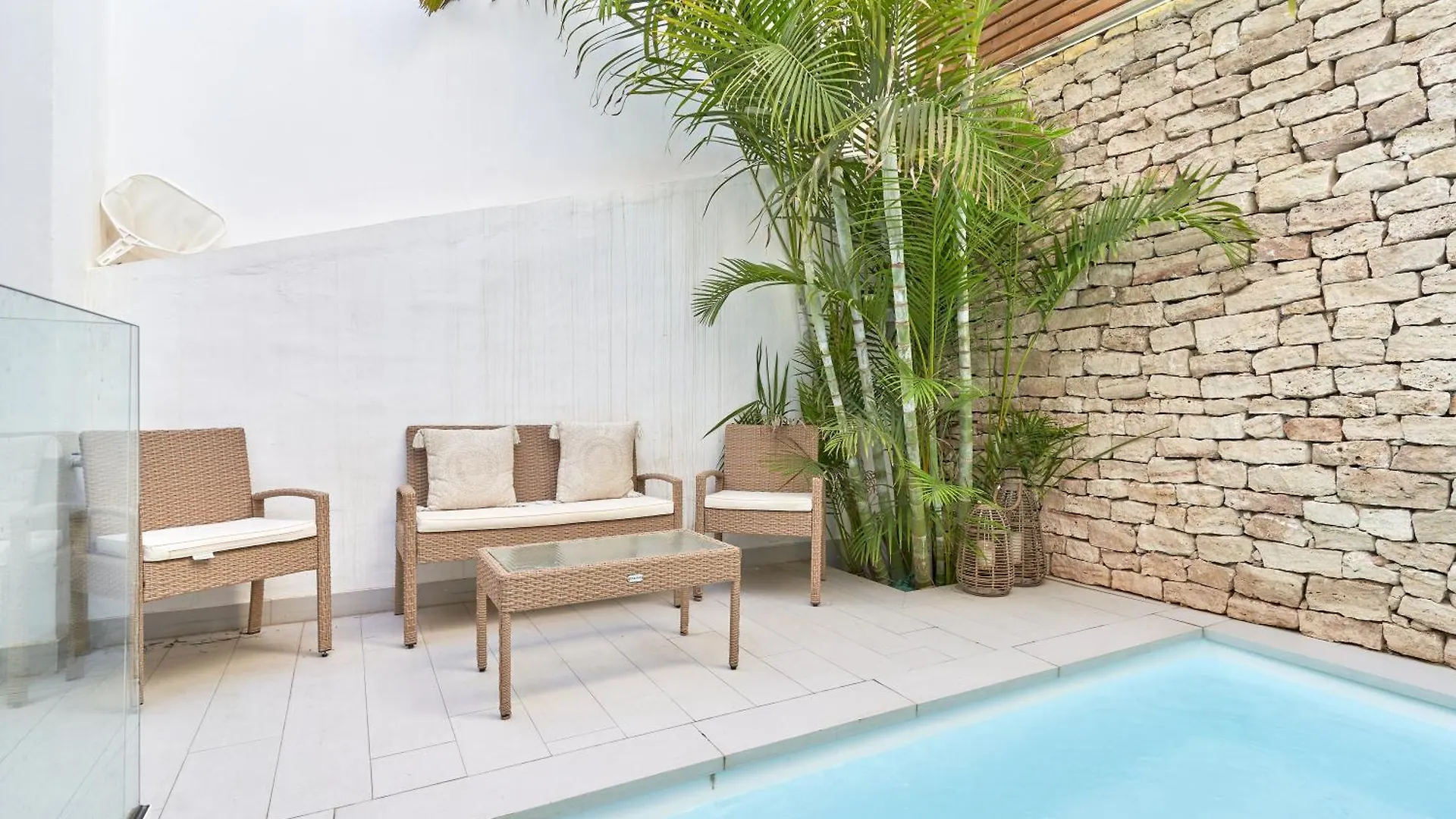 Luxury Apartment In Nerja
