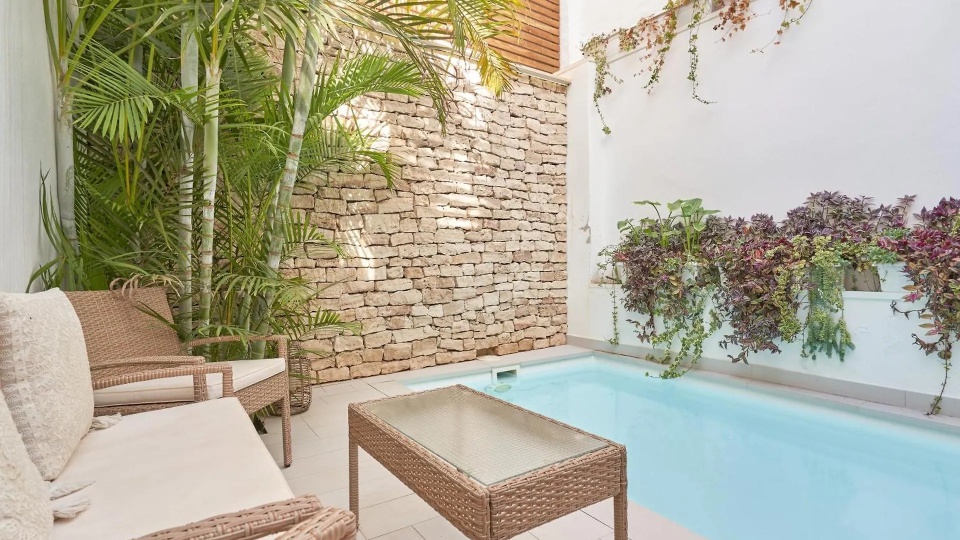 Luxury Apartment In Nerja
